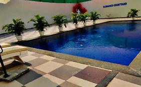 Hotel Radiance Courtyard